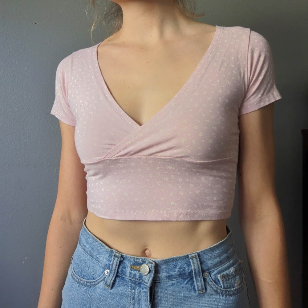 Brandy Melville Amara Short Sleeve